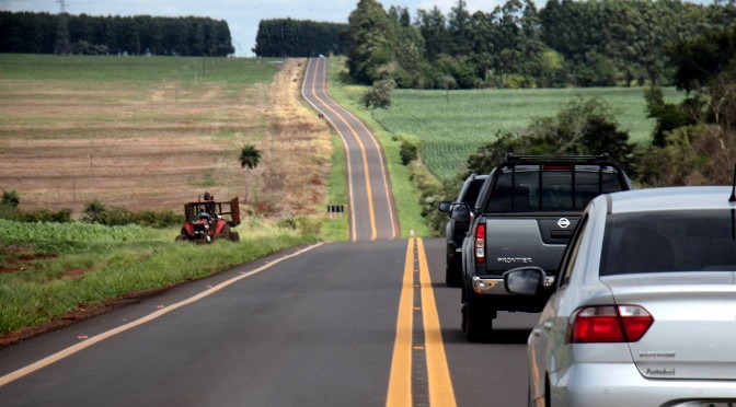 Rodovia tomada por buracos e “farelo” de asfalto é reconstruída e entregue pelo Governo Com a qualidade do projeto executado pelo Governo de MS a rodovia não precisará de manutenção por, pelo menos, 10 anos.