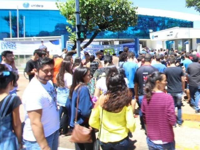 Mais de 3,8 milhões pedem isenção da taxa de inscrição do Enem Mais de 3,8 milhões pedem isenção da taxa de inscrição do Enem