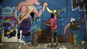 MIS exibe drama sobre os grafiteiros e a arte urbana na Colômbia MIS exibe drama sobre os grafiteiros e a arte urbana na Colômbia