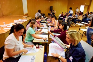 Dezenas de professores tomaram posse nesta terça; ato prossegue até sexta-feira – Assecom

