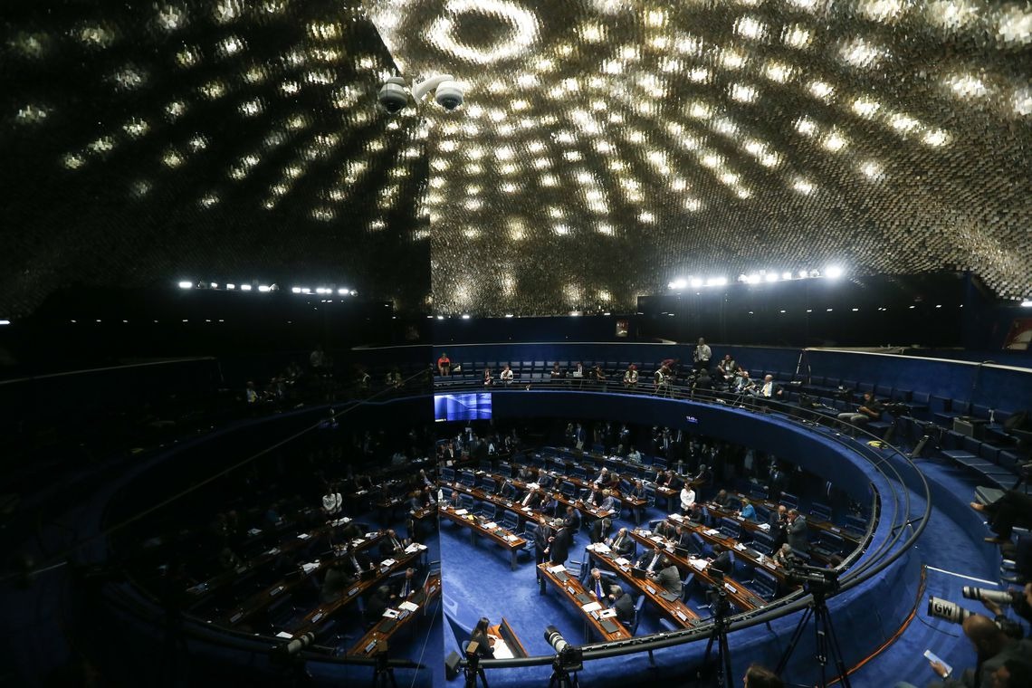 Senado aprova projeto que obriga escolas a combaterem bullying Senado aprova projeto que obriga escolas a combaterem bullying