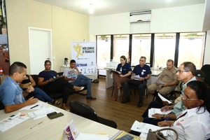 Prefeitura debate Maio Amarelo junto a instituições parceiras Reunião na Agetran discutiu ações a serem desenvolvidas durante a campanha ‘Maio Amarelo’ – A.Frota