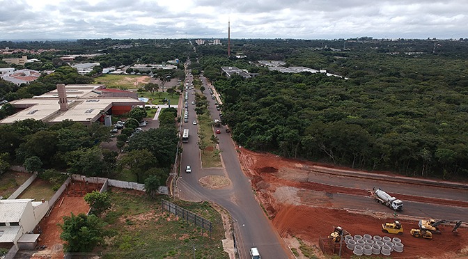 Via do Parque dos Poderes ficará interdida para obra de drenagem a partir de hoje Via do Parque dos Poderes ficará interdida para obra de drenagem a partir de hoje