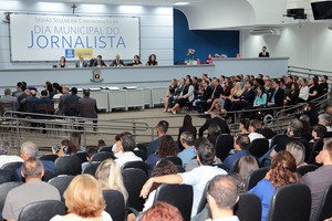 Solenidade comemora Dia do Jornalista com reconhecimento dos profissionais Solenidade comemora Dia do Jornalista com reconhecimento dos profissionais