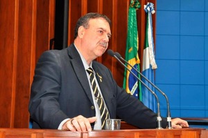 Dr. Paulo Siufi ressalta importância de leis que contemplam farmacêuticos Dr. Paulo Siufi ressalta importância de leis que contemplam farmacêuticos