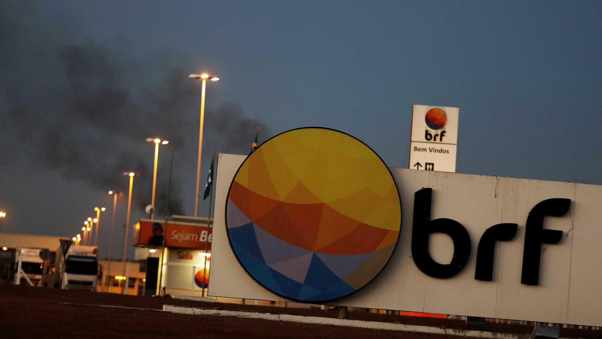 BRF dará férias coletivas a 2 mil devido a embargo da União Europeia