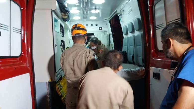 O caseiro foi socorrido para hospital da Vida, em estado grave. Osvaldo Duarte