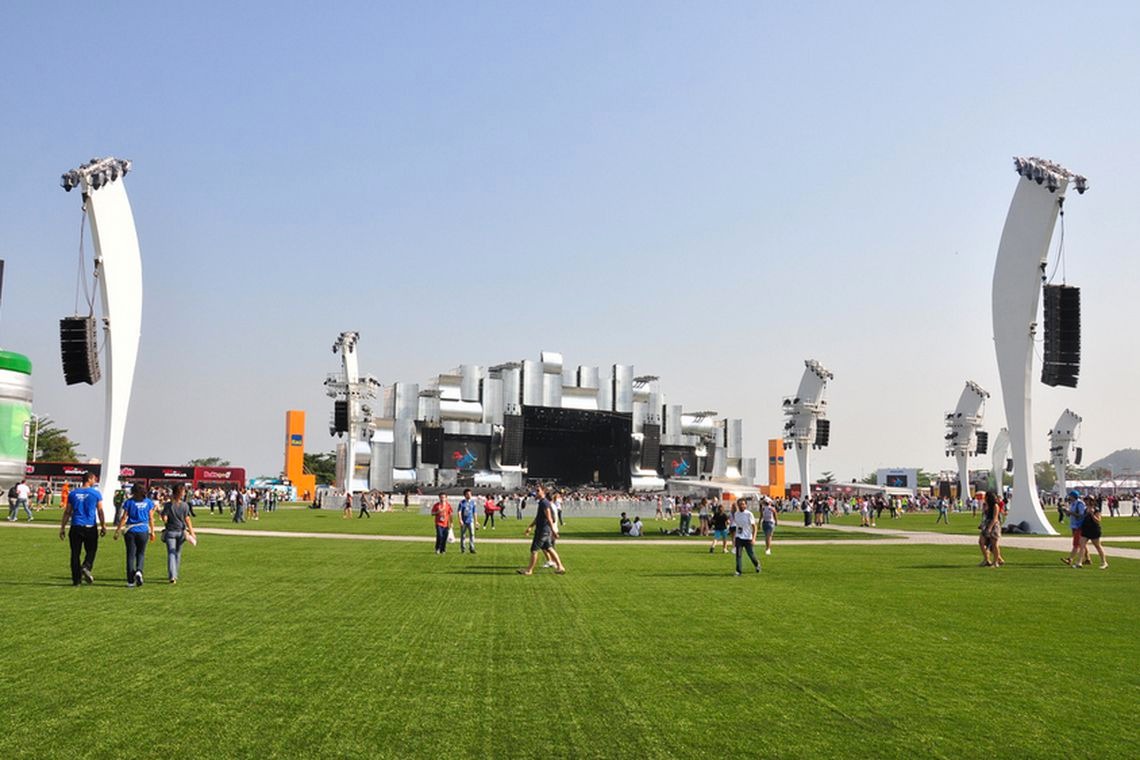 CONFIRA A PROGRAMAÇÃO DE HOJE - 28/09 [SÁBADO]:
- Palco Mundo
18h00 | CPM 22 + Raimundos

20h10 | Tenacious D

22h20 | Weezer

00h10 | Foo Fighters

- Palco Sunset
15h30 | Ego Kill Talent

16h55 | Detonautas & Pavilhão 9

19h05 | Titãs convidam Ana Cañas, Edi Rock & Érika Martins

21h15 | Whitesnake

- New Dance Order
16h00 | Van Breda

17h00 | Kamala

19h00 | Barja

20h00 | Dubdogz

21h00 | KVSH

22h30 | Diego Miranda

00h00 | Kura

01h30 | Cic

02h30 | Nervo

- Espaço Favela
14h50 | Nós do Morro

16h00 | Setor Bronx

17h30 | Nós do Morro

18h40 | Batalha de Slam

20h10 | Orquestra Maré do Amanhã apresenta Rock Symphony

- Palco Supernova
15h30 | Bullet Bane

16h30 | Dona Cislene

17h30 | Ponto Nulo do Céu

18h30 | Maglore

19h30 | Vivendo do Ócio

Saiba mais
Justiça autoriza entrada de menores de 5 a 16 anos no Rock in Rio
Festival de rock eleva para 78% ocupação hoteleira do Rio
Edição: Bruna Saniele
 Tags: RIO DE JANEIROROCK IN RIOFESTIVALMÚSICA
DÊ SUA OPINIÃO SOBRE A QUALIDADE DO CONTEÚDO QUE VOCÊ ACESSOU.
Para registrar sua opinião, copie o link ou o título do conteúdo e clique na barra de manifestação.

Você será direcionado para o 