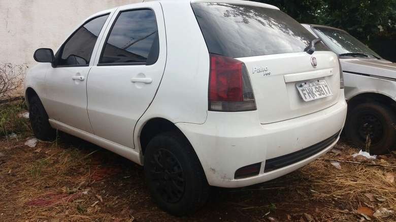 Dupla é presa tentando levar veículos furtados até Dourados