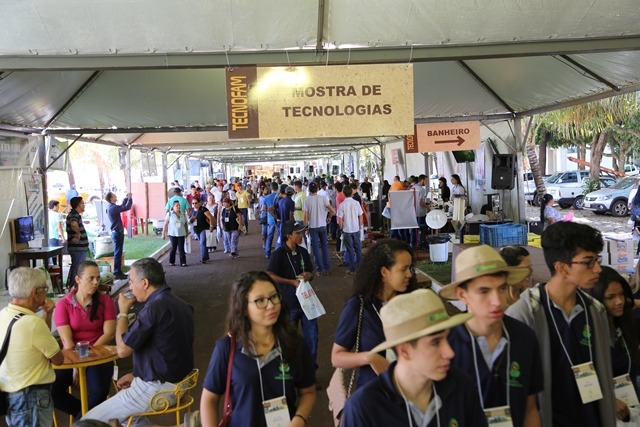 Feira de agricultura familiar atraiu mais de 2.500 pessoas em Dourados vento ocorreu dos dias 17 a 19 de abril - Foto: Foto: Alex Sandro Vincentin/Divulgação