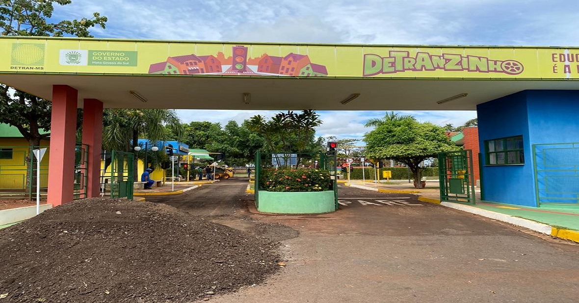 Detran inicia recuperação das ruas do Detranzinho Detran inicia recuperação das ruas do Detranzinho