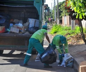 Prefeitura arrecadou R$ 4,7 milhões com pagamentos da taxa do lixo Valor arrecadado com a taxa será destinado à concessionária CG Solurb - Valdenir Rezende / Correio do Estado