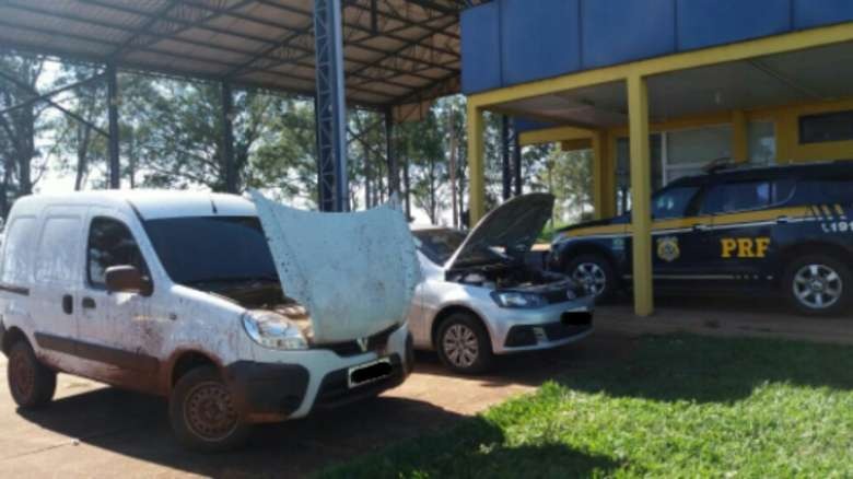 Dois são presos com veículos que seriam utilizados para contrabando