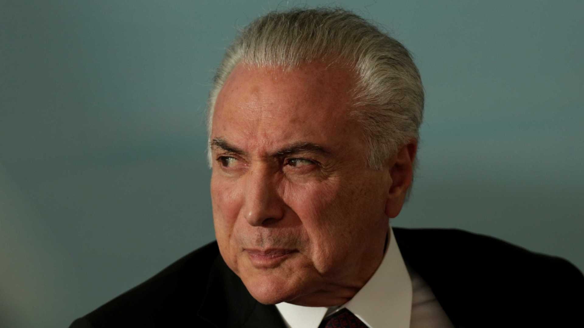 Por eleição, Temer discute reajuste maior para o Bolsa Família Por eleição, Temer discute reajuste maior para o Bolsa Família