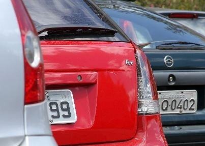 Donos de veículos com placa final 9 têm até segunda-feira para quitar licenciamento Donos de veículos com placa final 9 têm até segunda-feira para quitar licenciamento