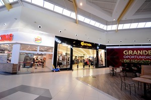 Economia reage com 1,5 mil novas empresas em Mato Grosso do Sul Rede de lojas de vestuário apostou na abertura de quinta filial no centro comercial de Campo Grande, - Foto: Álvaro Rezende / Correio do Estado