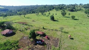 Após 9 dias de buscas, ainda não há pistas sobre garoto desaparecido Área é bastante extensa e helicóptero e drones auxiliam nas buscas aereas - Foto: divulgação/Corpo de Bombeiros