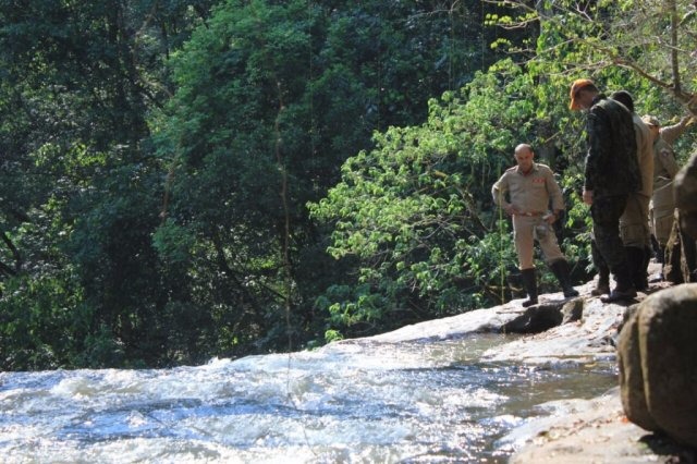 Corpo encontrado na cachoeira do Céuzinho é de homem desaparecido na sexta, diz polícia Foto: Mariana Pacheco