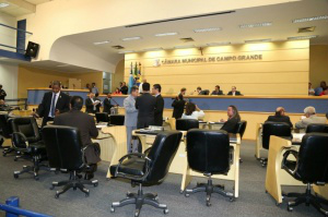 Com 29 votos a zero, Câmara abre Comissão Processante contra Olarte Câmara aprovou hoje investigação contra prefeito. (Foto: Fernando Antunes)