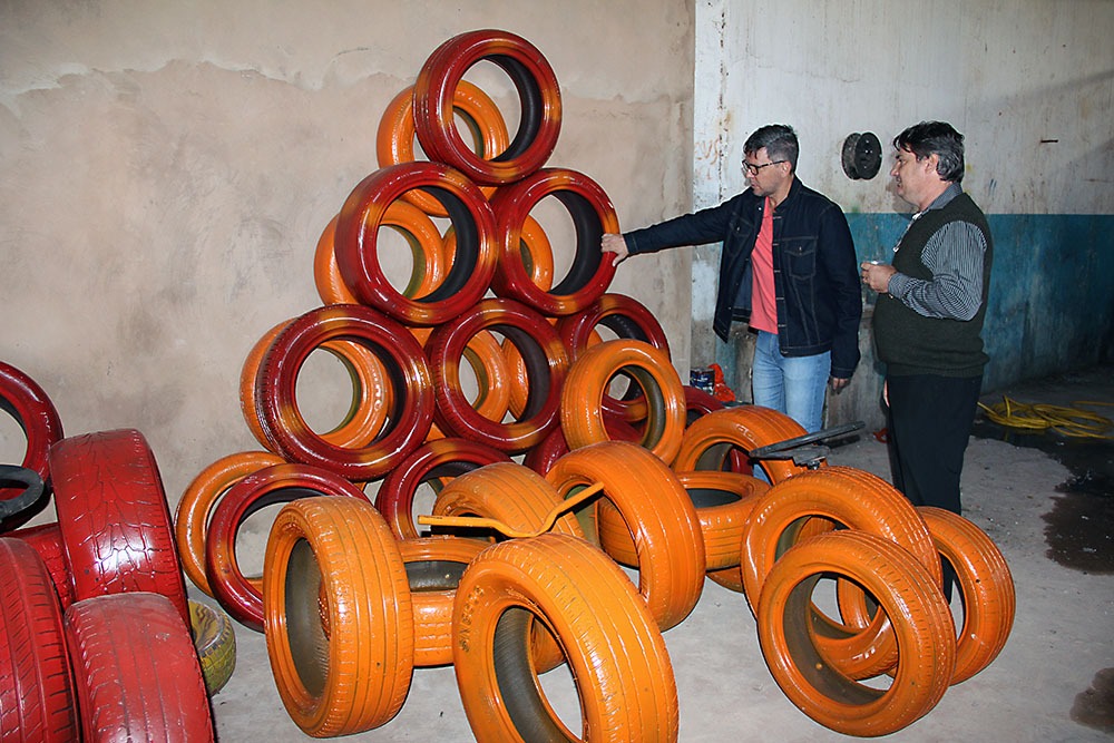 Funesp quer expandir projeto “Arte com Pneus” a praças da Capital