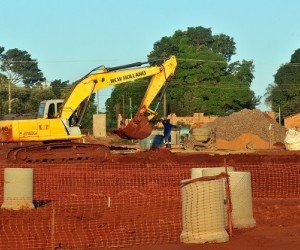 Para reduzir custos, prefeitura quer PPPs para construir casas na Capital Obra de casas populares está ocorrendo pelo Minha Casa Minha Vida, no Jardim Tarumã - Valdenir Rezende