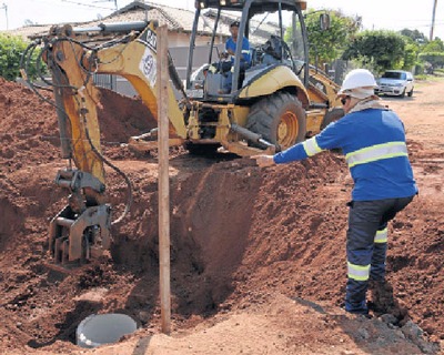 Atualmente, implantação da rede de esgoto ocorre nos bairros Nova Lima e Vila Nasser, segundo a concessionária - Foto: Paulo Ribas/Correio do Estado