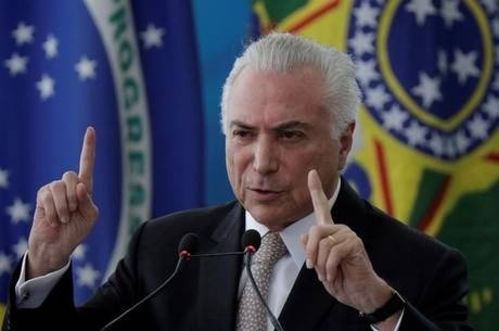 Temer diz que vai levantar seus extratos bancários
Ueslei Marcelino/REUTERS - 27.02.2018