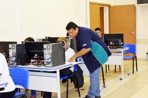 Indústrias têm até quarta-feira para reservar vagas Indústrias têm até quarta-feira para reservar vagas