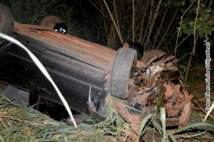 Tenente-coronel da PM copota veículo e fica preso às ferragens Foto: Sigila News