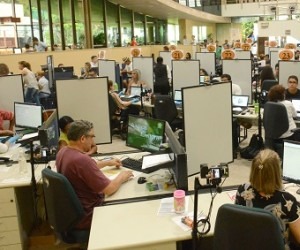 TRE-MS faz plantão para regularizar título de eleitores “atrasados” Apenas 7,8% dos eleitores que tiveram título cancelado buscaram regularização - Álvaro Rezende