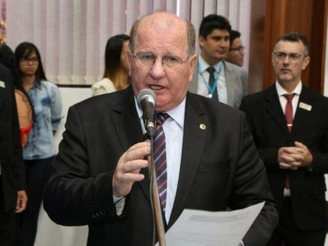 Enelvo Felini deixa direção da Funtrab para disputar eleições em Sidrolândia