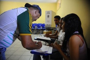 Prazo para regularizar título de eleitor termina nesta quarta-feira O voto é obrigatório para os brasileiros a partir dos 18 anos (Arquivo/Agência Brasil)