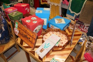 Com qualidade e beleza, feira reúne para a venda artesanatos confeccionados em presídios A feira reúne artesanatos exclusivos, de qualidade e com preços acessíveis.