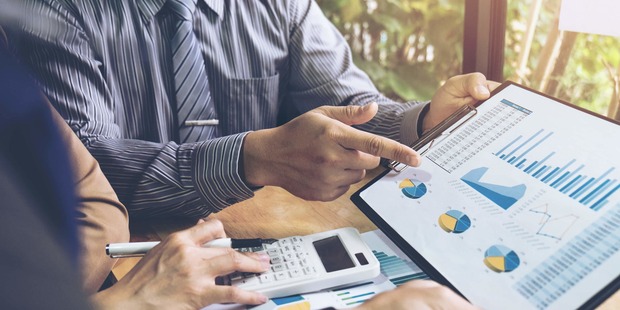Investimentos crescem 0,5% em abril
