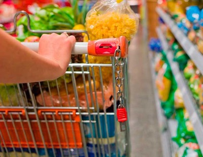 Preço da cesta básica estabiliza, mas variação entre supermercados é de 40%