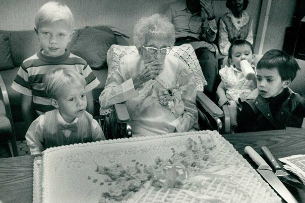 Mulher mais velha da Grã-Bretanha falece com 114 anos Mulher mais velha da Grã-Bretanha falece com 114 anos