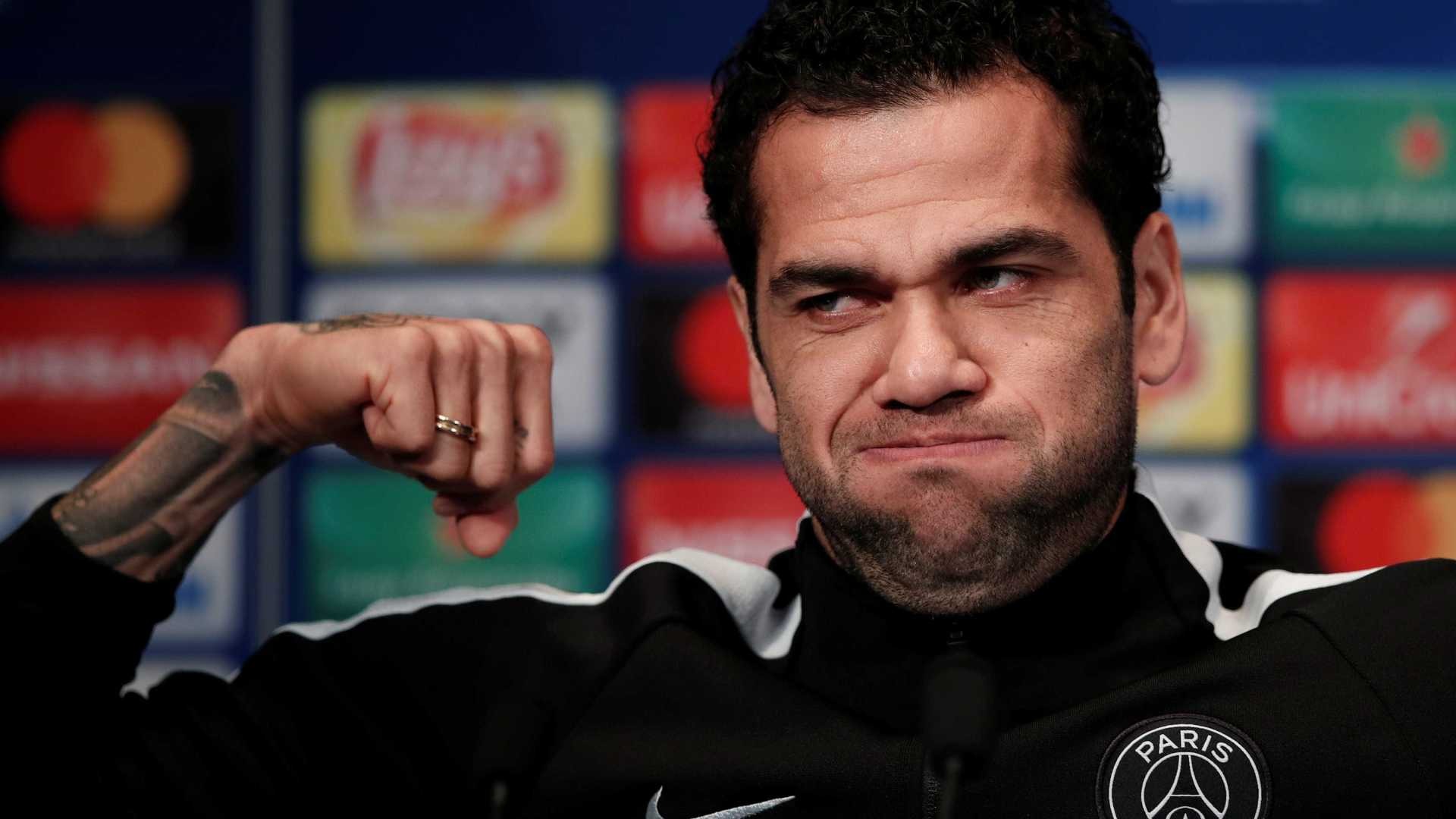 CBF realiza exames, e decisão sobre Daniel Alves sai nesta sexta CBF realiza exames, e decisão sobre Daniel Alves sai nesta sexta