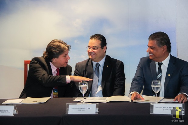 Prefeitos apostam na liberação de verba do pré-sal para incrementar receita Prefeitos apostam na liberação de verba do pré-sal para incrementar receita