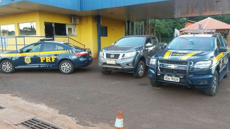 Homem é preso ao aceitar levar carro roubado até o Paraguai por R$ 300 Homem é preso ao aceitar levar carro roubado até o Paraguai por R$ 300