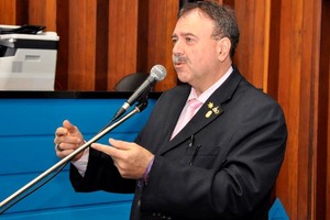 Proposta homenageia os descendentes de japoneses que vivem no País Dr. Paulo Siufi apresentou projeto alusivo aos 110 anos da Imigração Japonesa no Brasil
Foto: Luciana Nassar