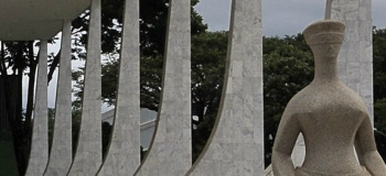 Servidor público que acumula cargo pode receber mais que o teto, decide STF