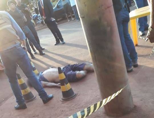 Homem é morto com facada no Indubrasil Topmídia News