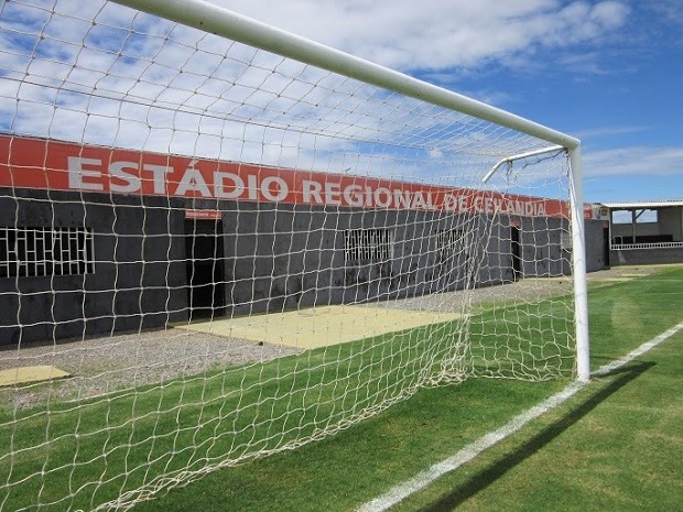 Estádio Maria Abadia, em Ceilândia.