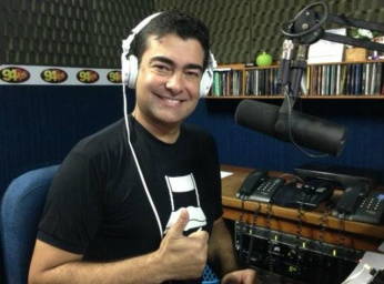 Marçal Filho diz que pretende deixar a política, depois de não conseguir reeleição em 2014 (Foto: Reprodução, Facebook)