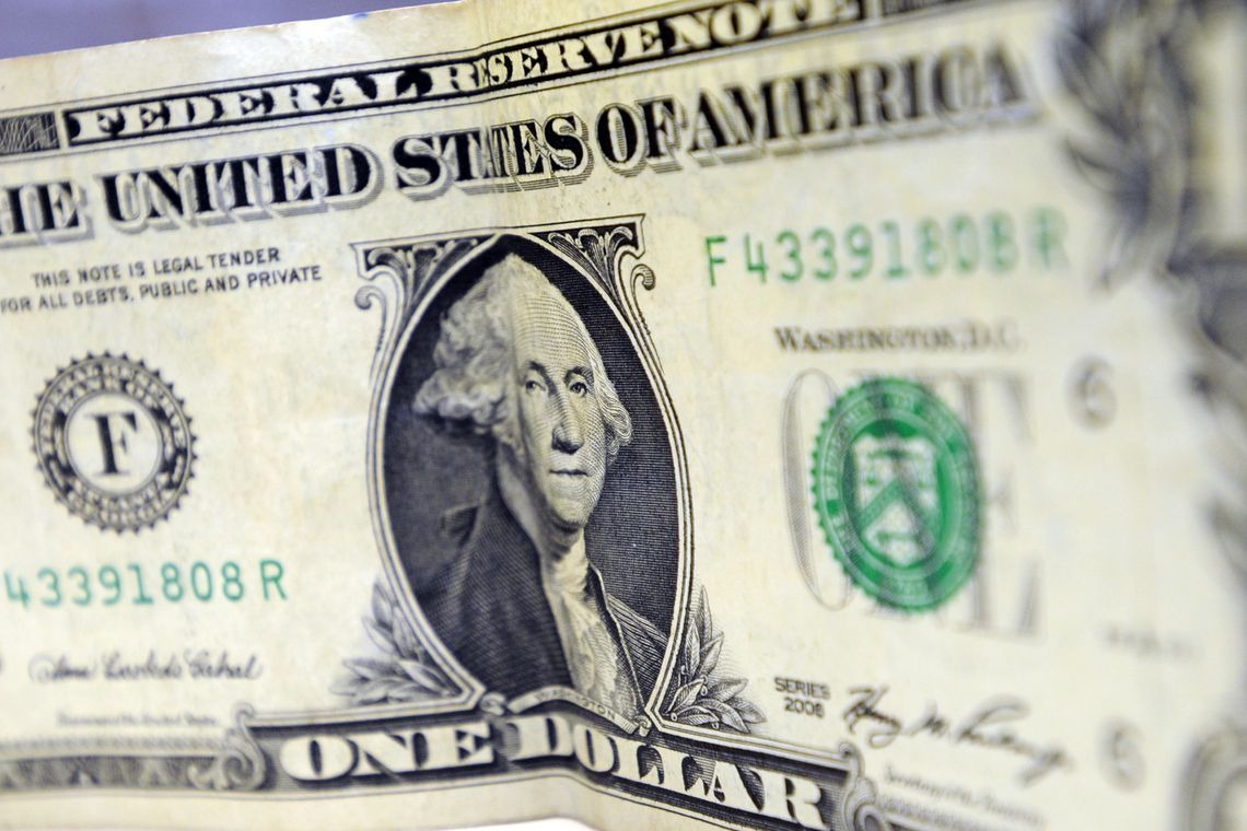 Dólar fecha com baixa de 0,12%, a R$ 3,878 na venda Foto: Agência Brasil