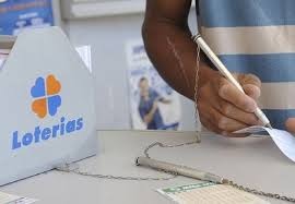 Mega-Sena acumula e prêmio deve chegar a R$ 60 milhões Mega-Sena acumula e prêmio deve chegar a R$ 60 milhões