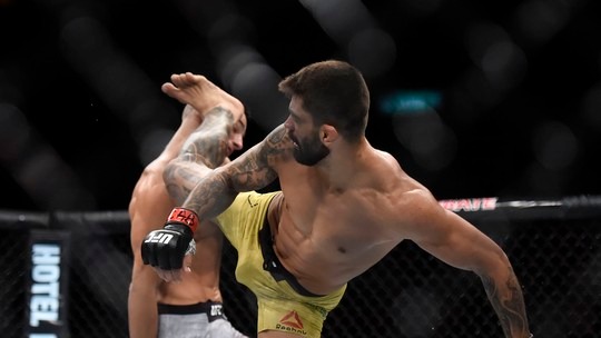 Lyoto Machida repete Anderson Silva e apaga Vitor Belfort com chute frontal Lyoto Machida repete Anderson Silva e apaga Vitor Belfort com chute frontal