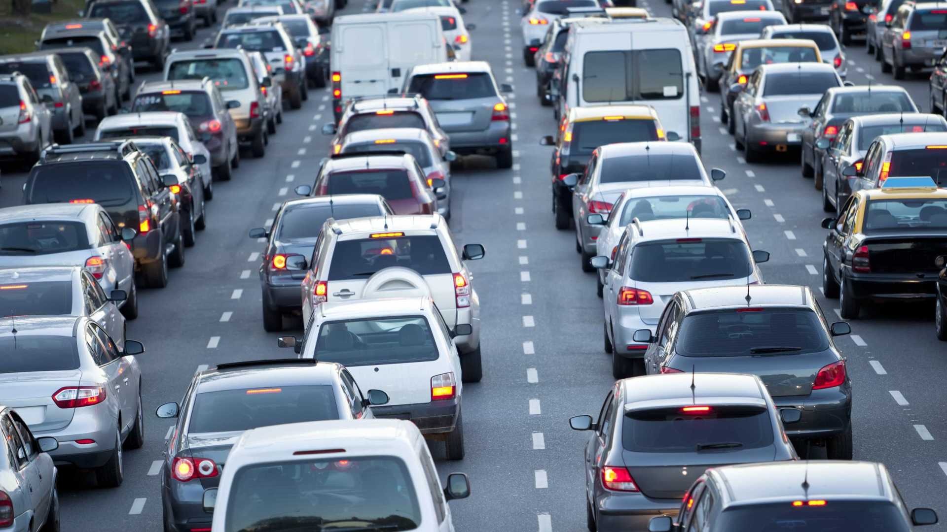 Após cinco anos em queda, mortes no trânsito têm alta de 23% em 2017 Após cinco anos em queda, mortes no trânsito têm alta de 23% em 2017