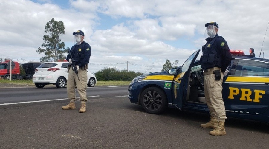 Polícia Federal investiga fraude em compra de máscaras para PRF Divulgação