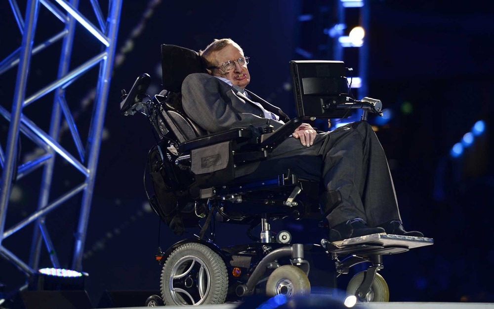 O conselho de Stephen Hawking para se ter uma carreira feliz Stephen Hawking durante cerimônia de abertura dos Jogos Paralímpicos de Londres 2012 (Foto: Leon Neal / AFP Photo)